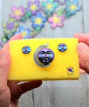 Load image into Gallery viewer, Moon Face Jewelry Set Silicone Mold for Resin casting - 15mm and 25mm
