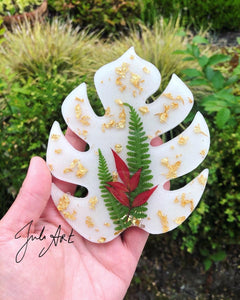 5.25 inch Monstera Leaf Silicone Mold for Resin or Concrete Coasters