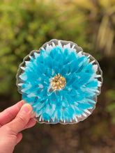 Load image into Gallery viewer, 5.5 inch Agate/ Flower Silicone Mold for Resin or Concrete
