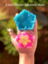 Load image into Gallery viewer, 3 inch Small Flower Silicone Mold for Resin casting
